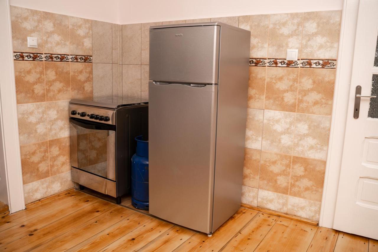 Apartament Panoramic La Casa In Comuna Rasinari Bagian luar foto